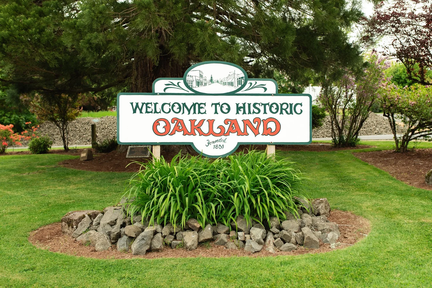 Welcome to Historic Oakland sign
